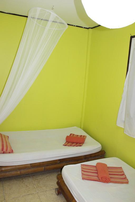 Surfers Home Boracay Balabag  Exterior foto