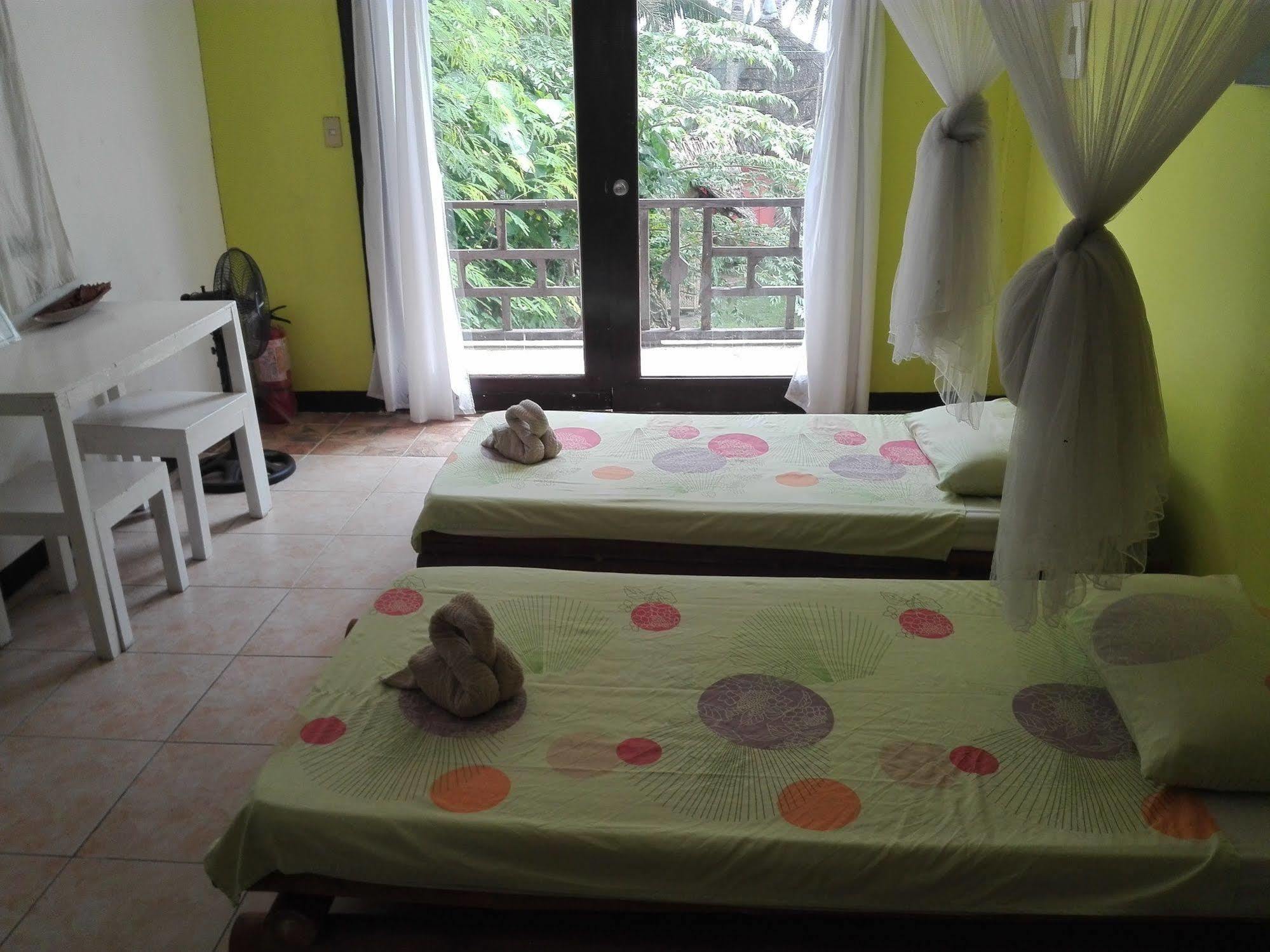Surfers Home Boracay Balabag  Exterior foto